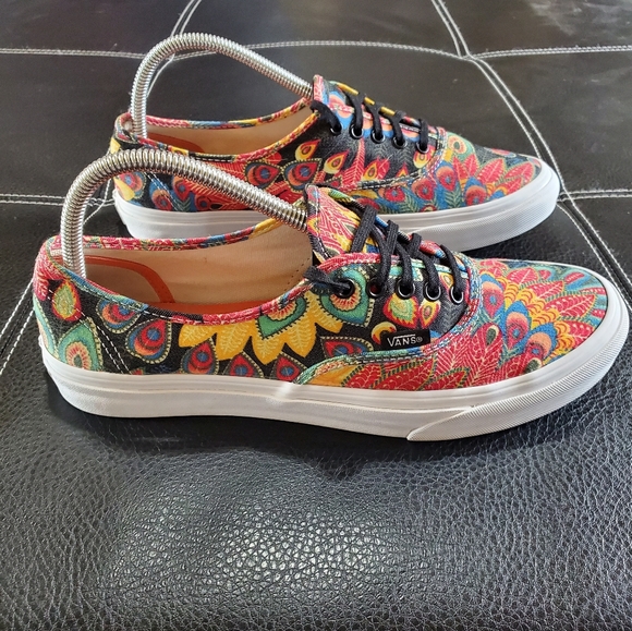vans authentic peacock